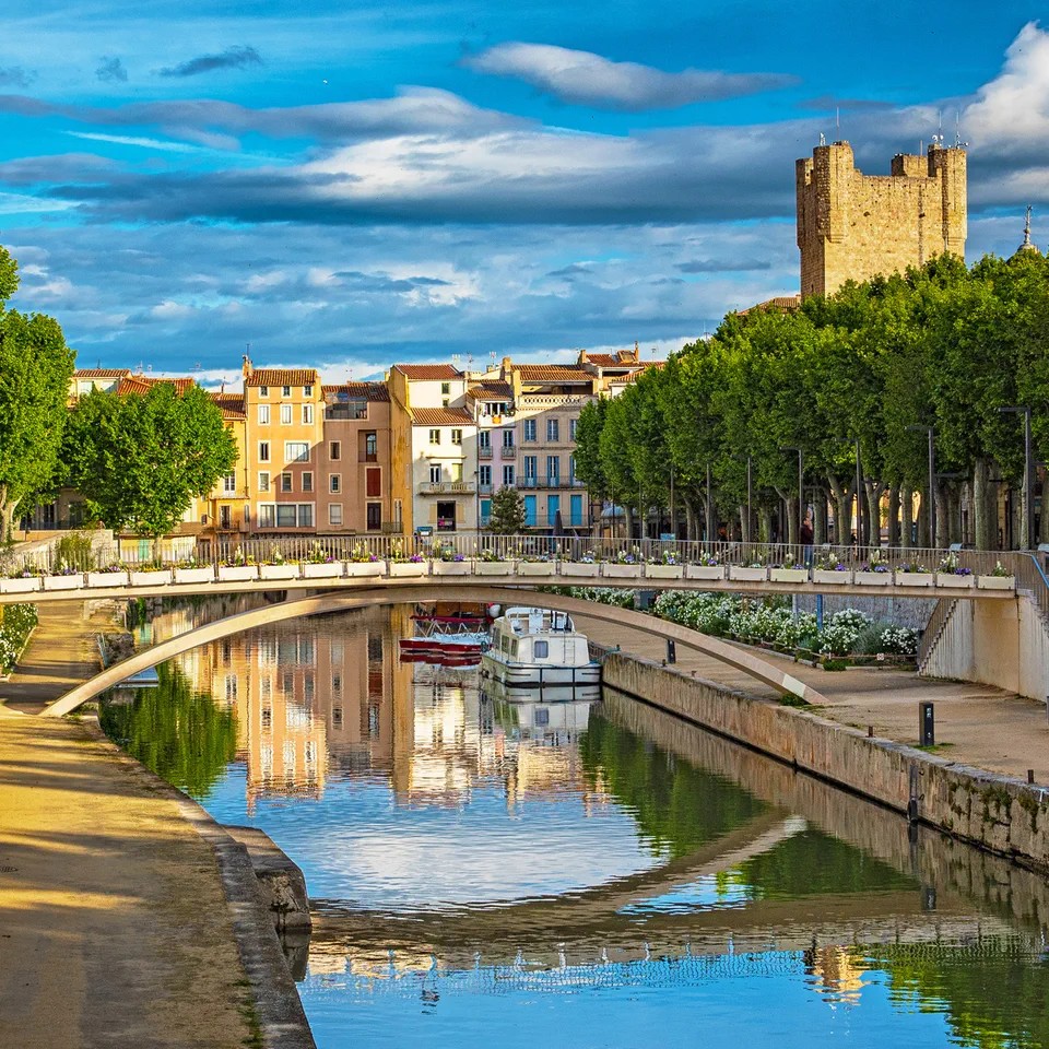VTC et chauffeur privé à Narbonne — Many VTC